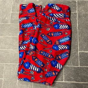 Lularoe one size firecracker leggings